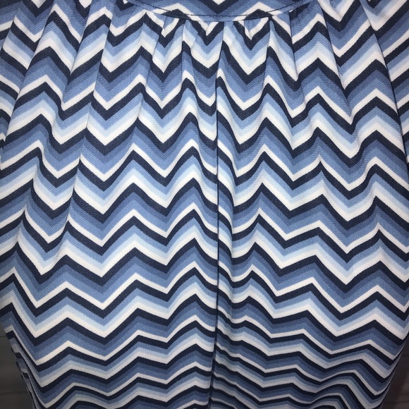 NEW! Michael Kors Halter Chevron Top-Size L - Picture 4 of 6